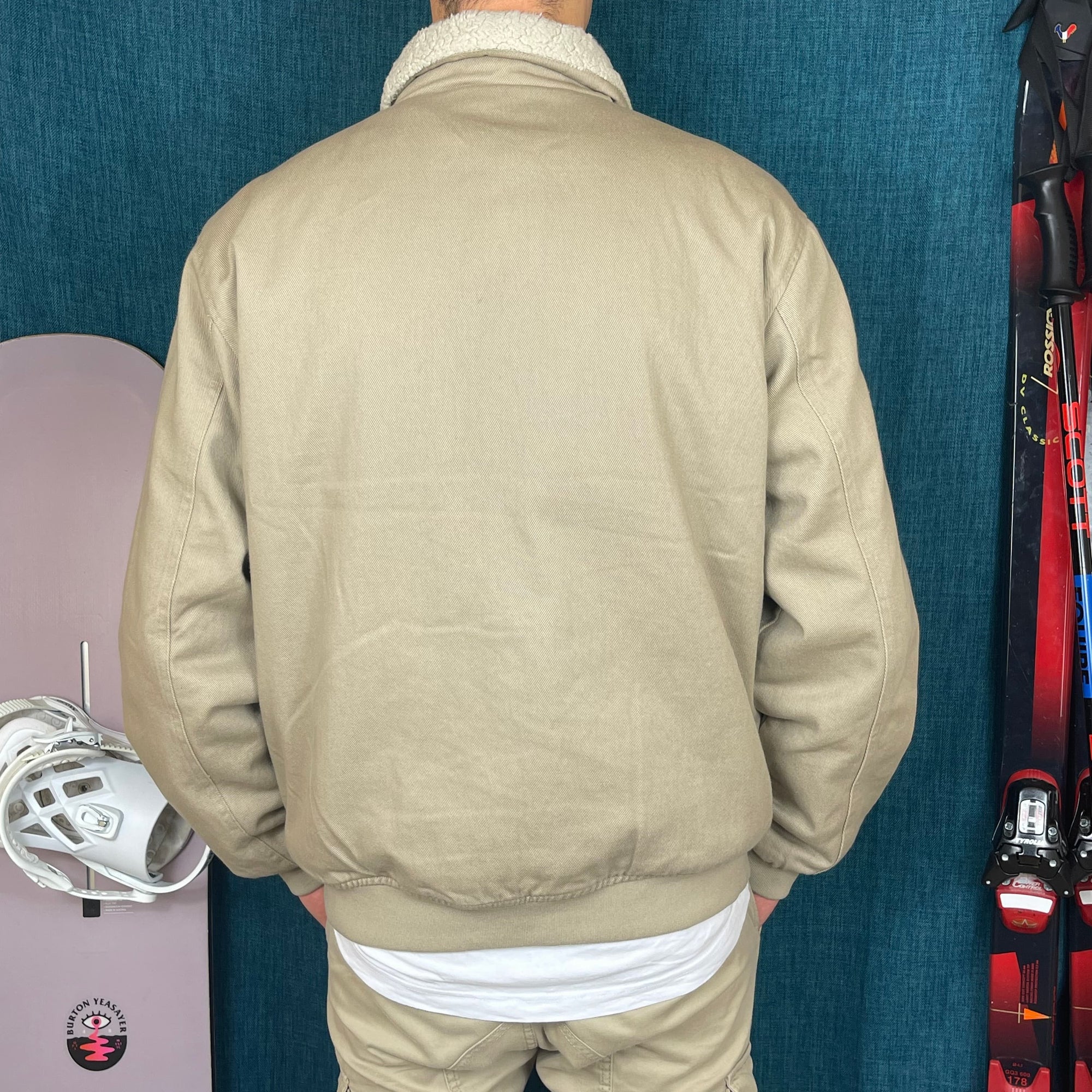Collection Hiver 2024: Veste R Phare écoresponsable col sherpa unisexe Wet Sand