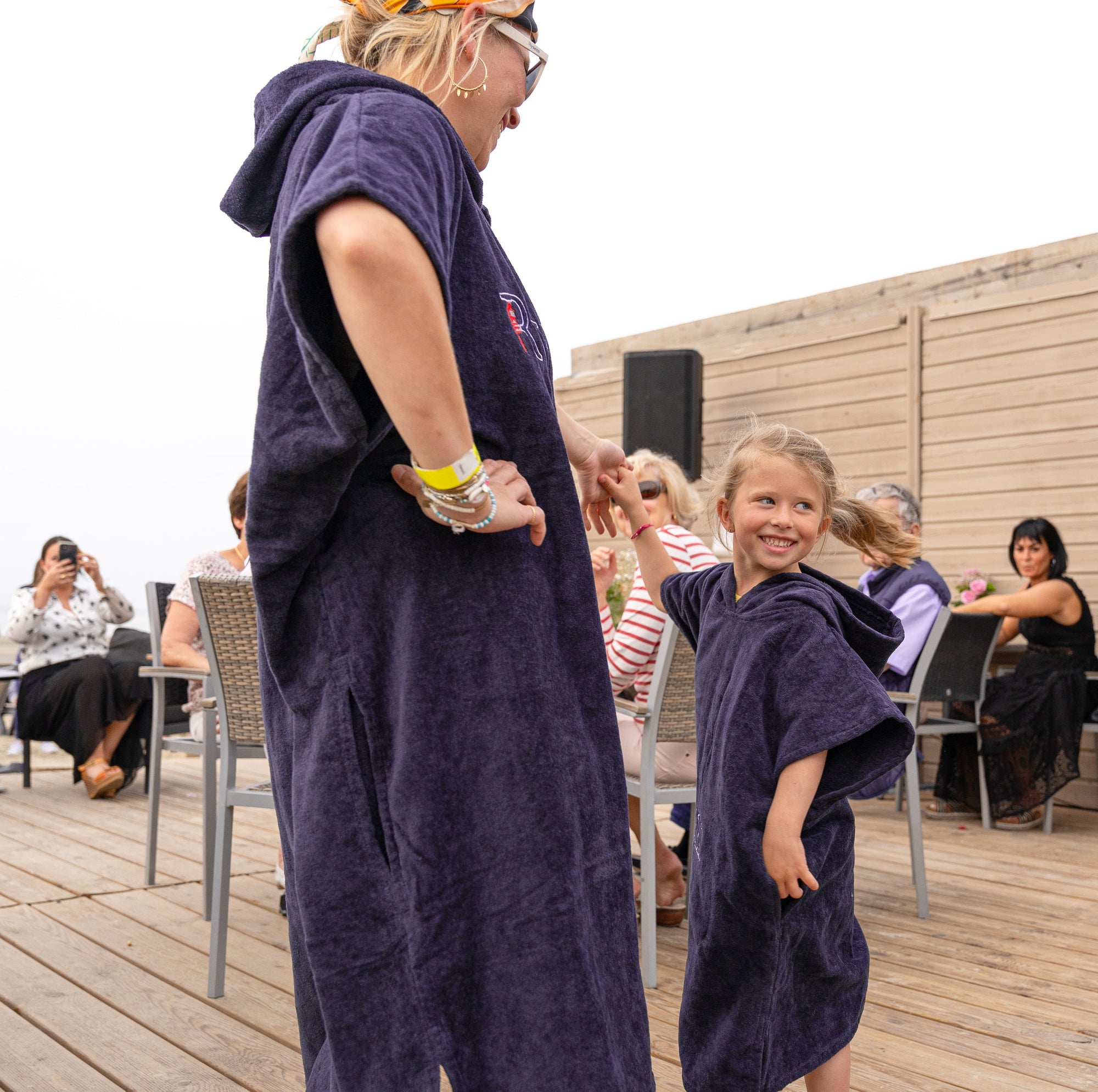 Collection été 2024: Poncho Enfant R Phare Unisexe en Coton Bio Bleu Marine