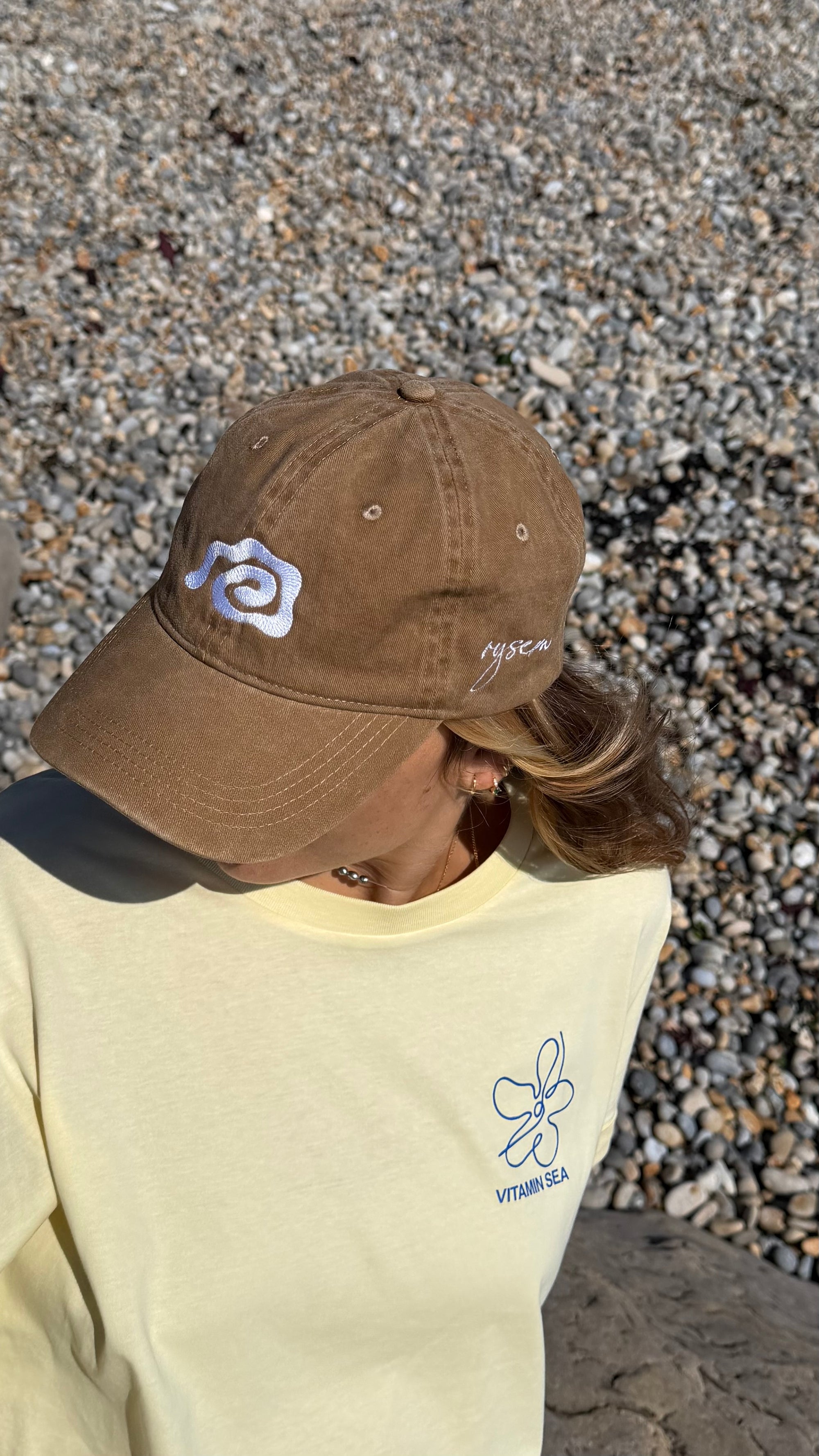 CASQUETTE VER DE SABLE