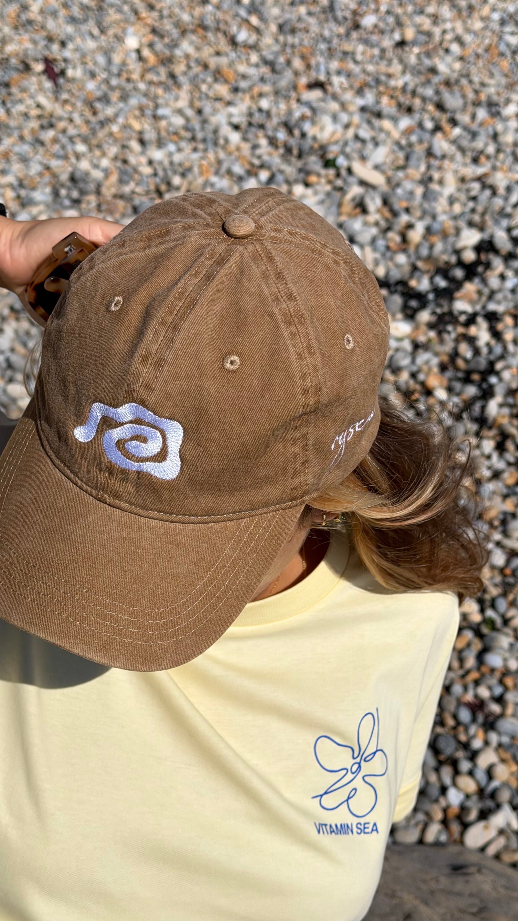 CASQUETTE VER DE SABLE